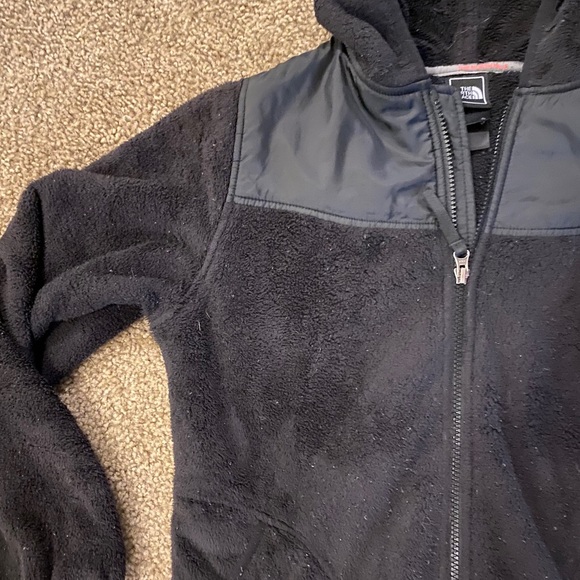 North Face - Picture 2 of 4